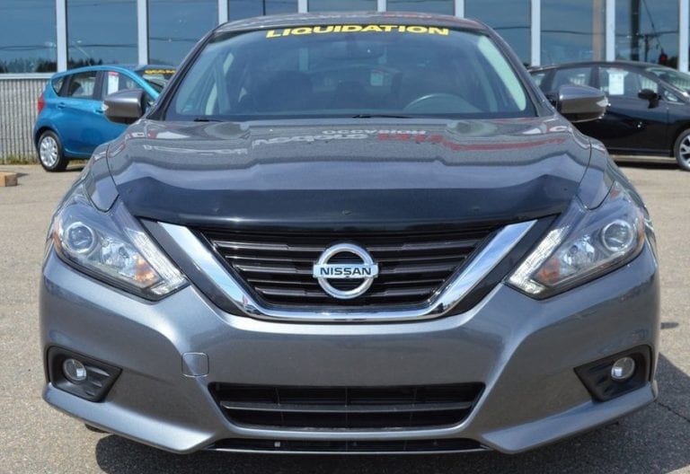 Nissan Altima (2016-2018) FormFit Hood Protector
