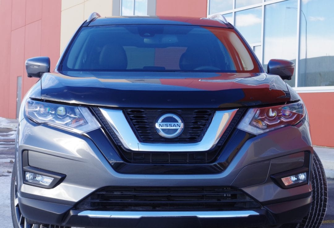 Nissan Rogue (2014up) FormFit Hood Protector