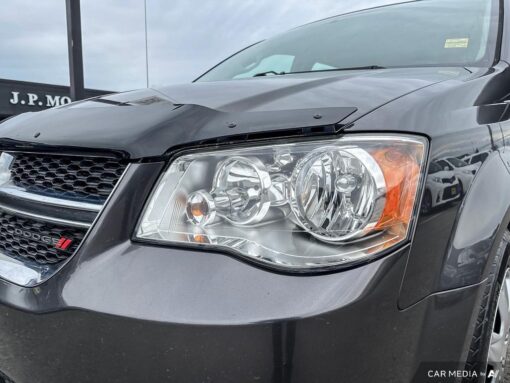 Dodge <span>Grand Caravan <span> (2011-2020) <span><br>FormFit Hood Protector